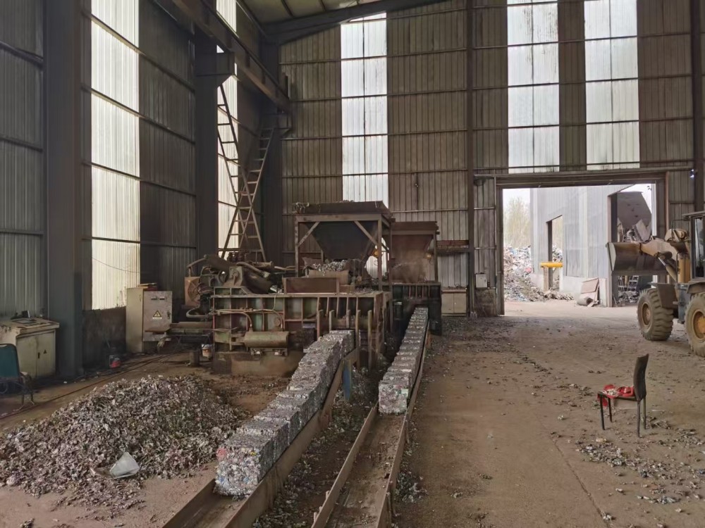 屑餅機(jī)（方塊狀）