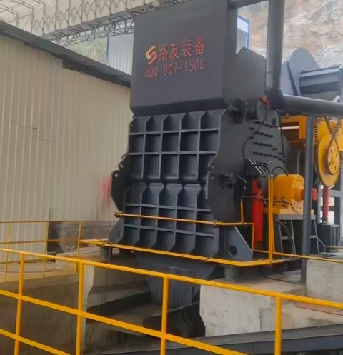 又一條路友破碎線(xiàn)在山區(qū)順利落成，為武漢再生資源循環(huán)利用網(wǎng)絡(luò)筑牢堅(jiān)實(shí)支點(diǎn)。